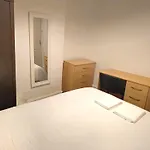 Charming Room By Gloucester Road
