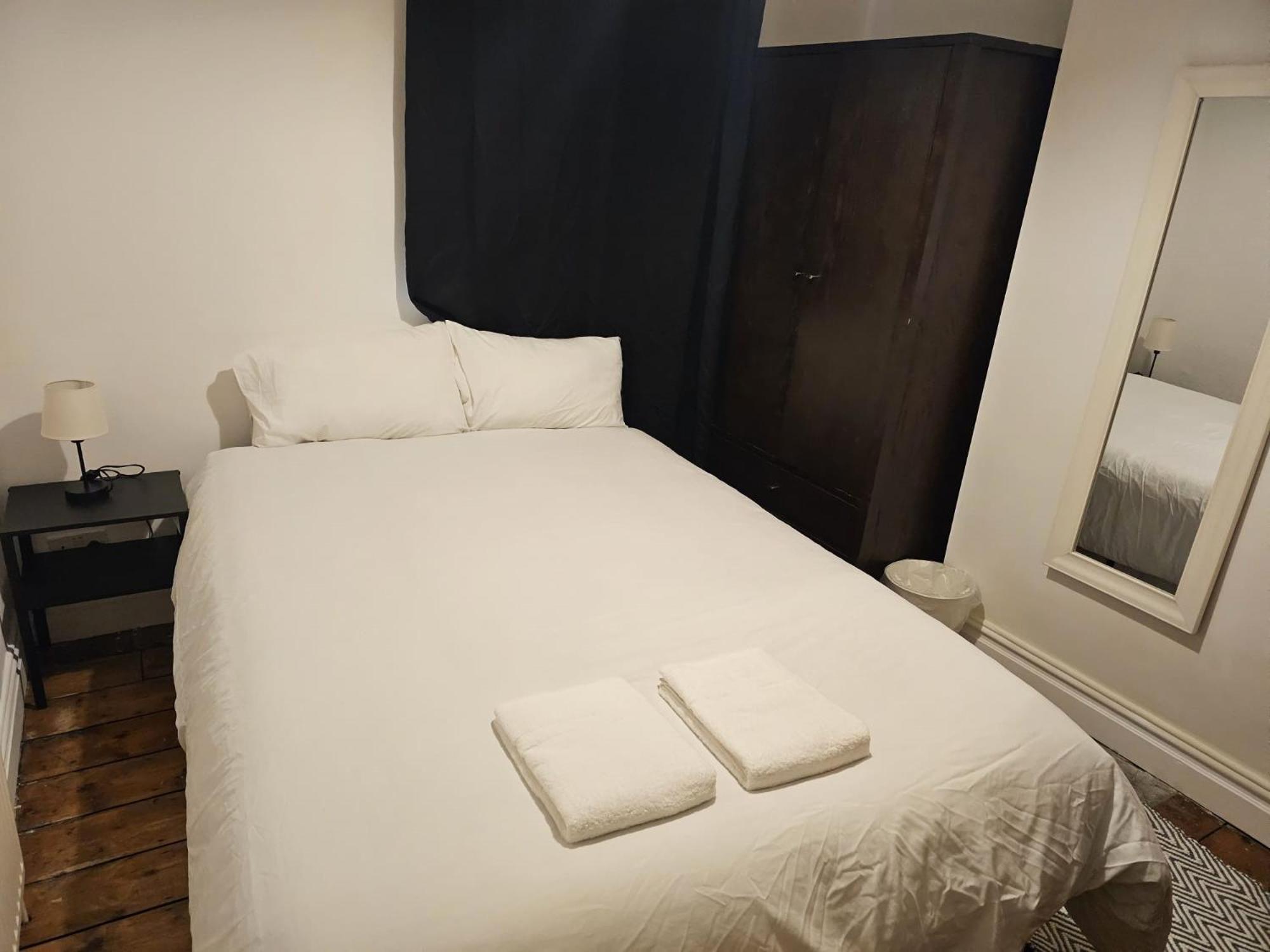 Habitación en casa particular Charming By Gloucester Road Bristol
